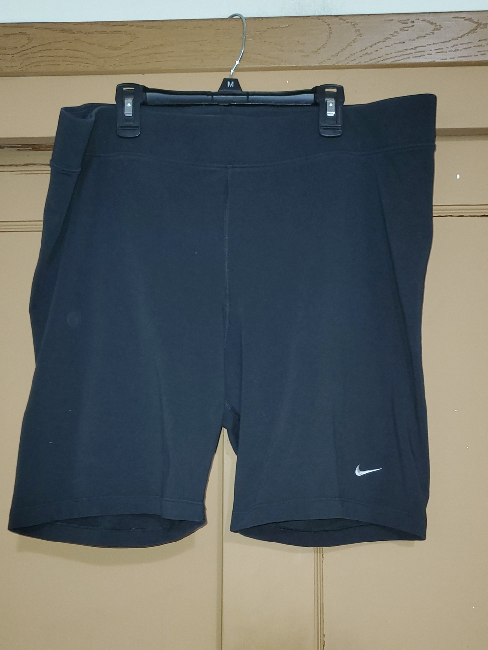Nike Black Mid-Length Women's Bike Shorts with Swoosh